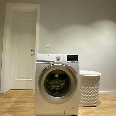 Lucas Downtown * Tirana