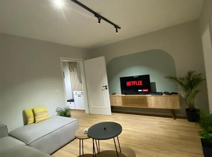 Lucas Downtown Apartment